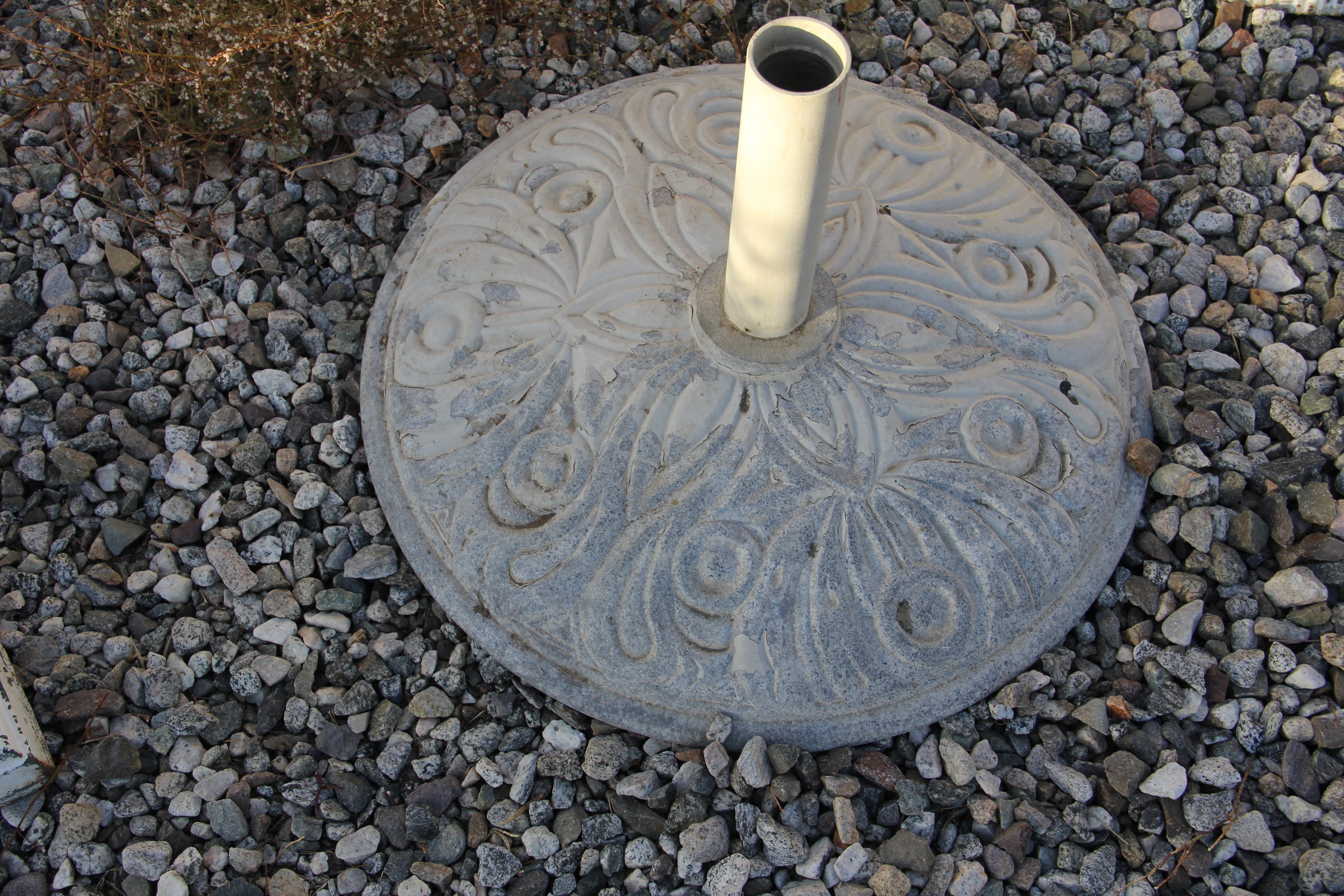 Wrought Iron Outdoor Umbrella Stand EBTH